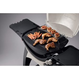 Weber Q320 Grill Space